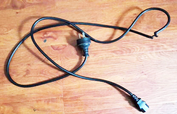 電源線 電源線